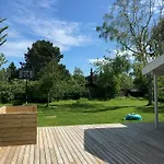 With Retro Charm Close To Vakantiehuis Liseleje